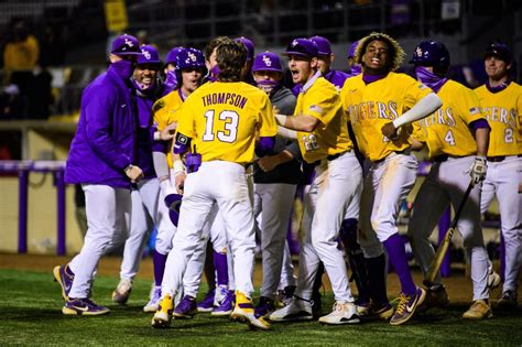 Lsu badeball - L.S.U. Crushes Florida, 18-4, to Win Baseball National Title. A day after allowing the most runs in College World Series history, the Tigers found more than enough offense of their …